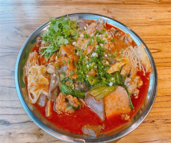 提耳朵麻辣大拌加盟费