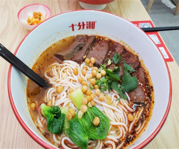 十分湘酸汤米粉加盟费