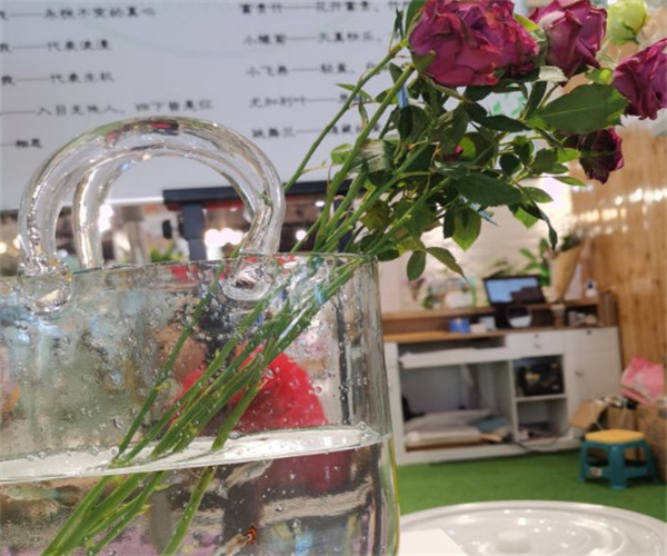 郝漂亮花艺加盟费