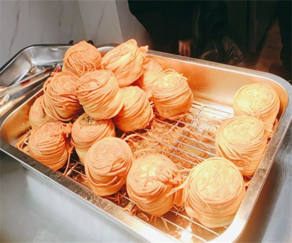 老城厚金丝牛肉饼加盟费