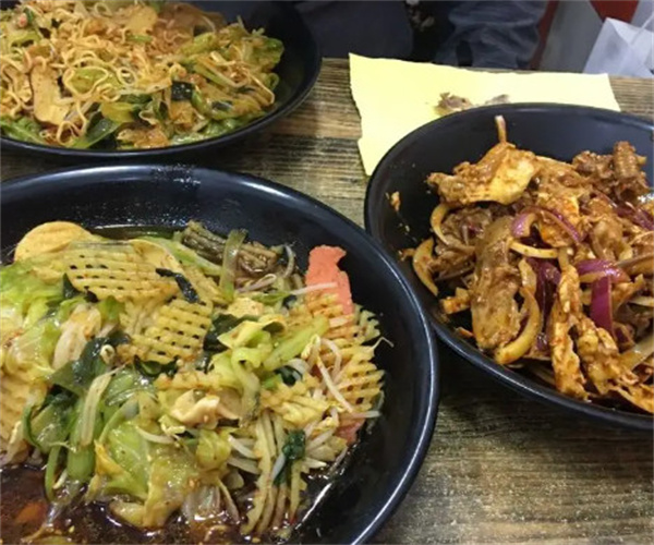 彭记酸辣拌加盟费