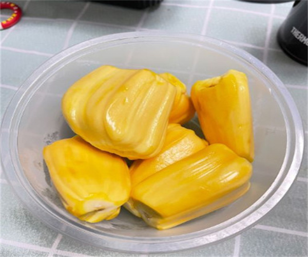 攀果地水果店加盟