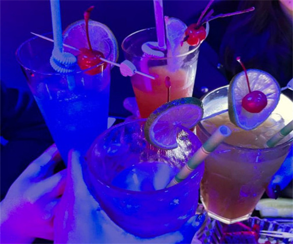 前任酒吧加盟费