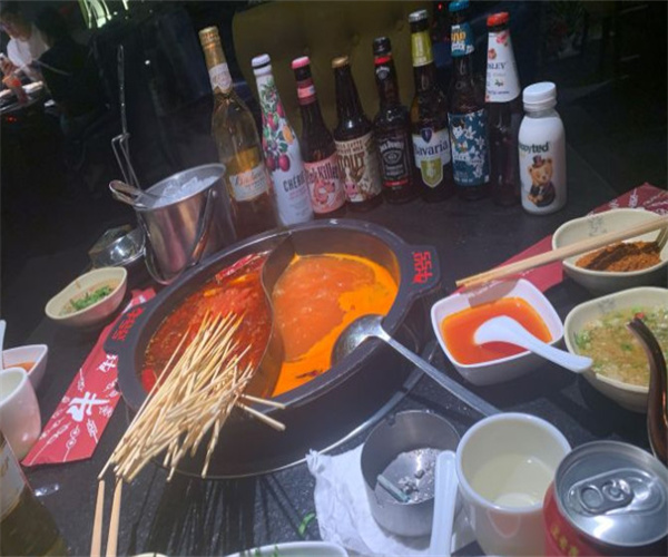 牛兮兮串串香火锅加盟费