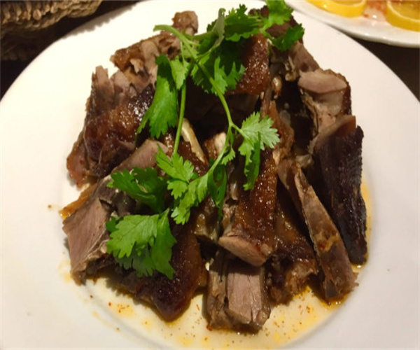 天山肴青花椒炒鸡加盟费