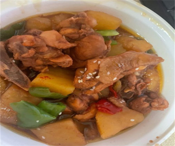 天山肴青花椒炒鸡加盟费