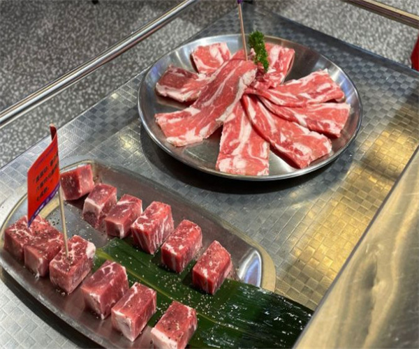 倔爷街头烤肉