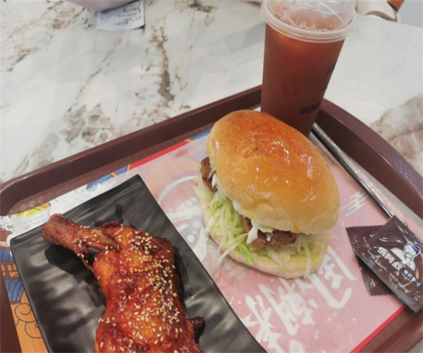 俏阿叔猪扒包加盟费