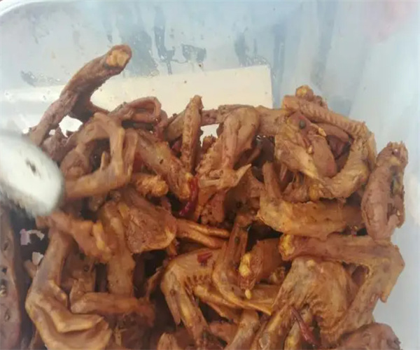 雷记小黑鸭加盟费