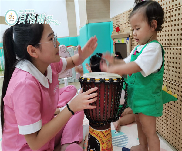 贝格尔国际托育中心加盟