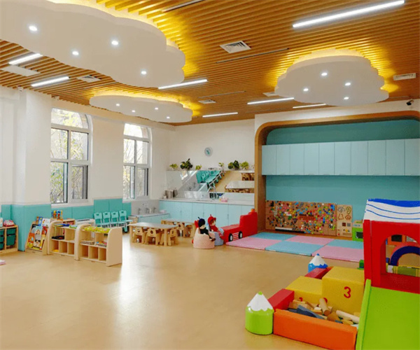 贝格尔国际托育中心加盟