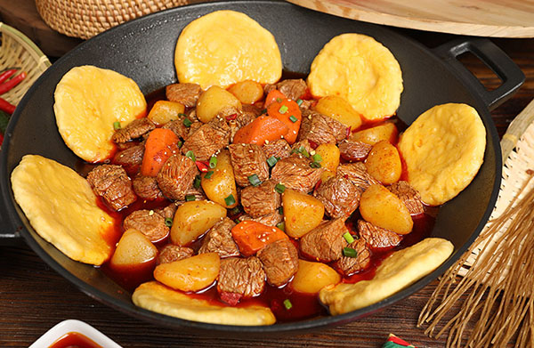 锵爷东北铁锅炖一切加盟费