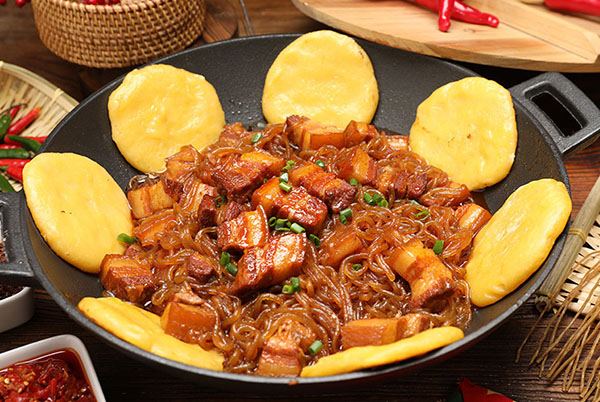 锵爷东北铁锅炖一切加盟费