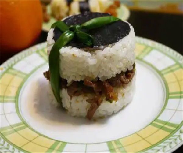 阿呦饭团烧台湾饭团加盟费多少钱？