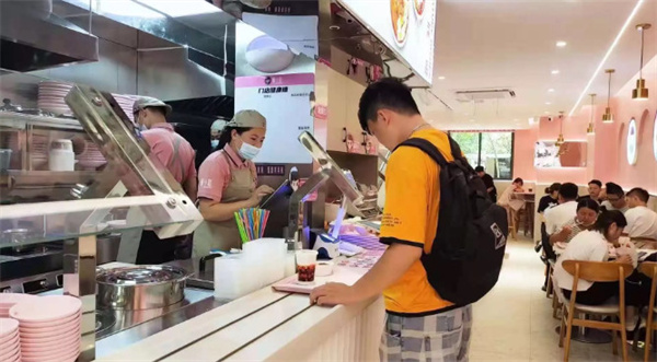 董小姐酸菜鱼加盟