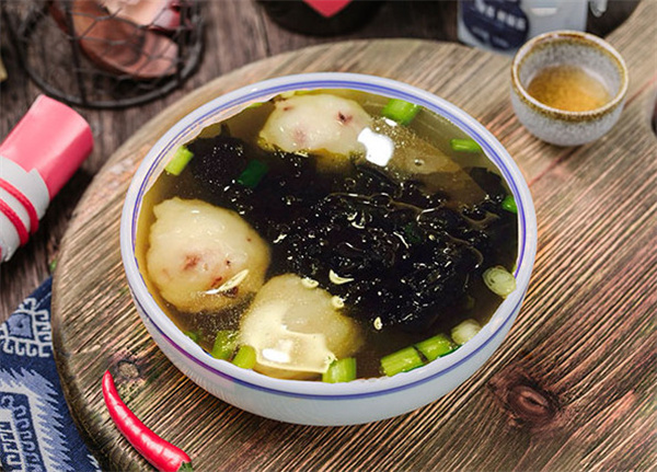 汤小鲜和范小满加盟