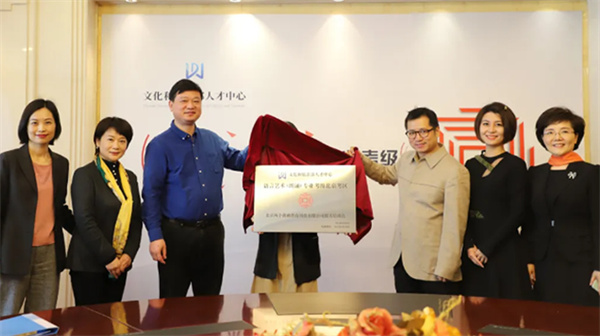 两个黄鹂作文加盟