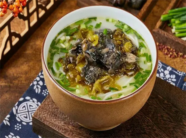 老灶婆乌鸡米线加盟