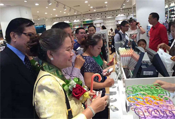 必多十元精品店加盟