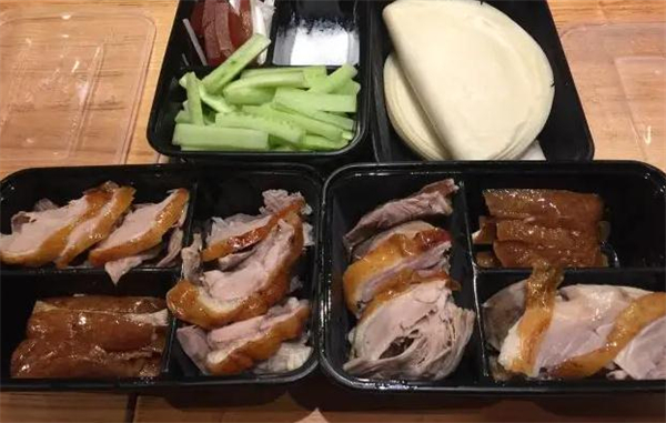 京师傅烤鸭加盟