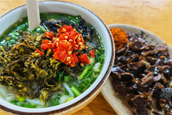 什家婆乌鸡米线加盟费