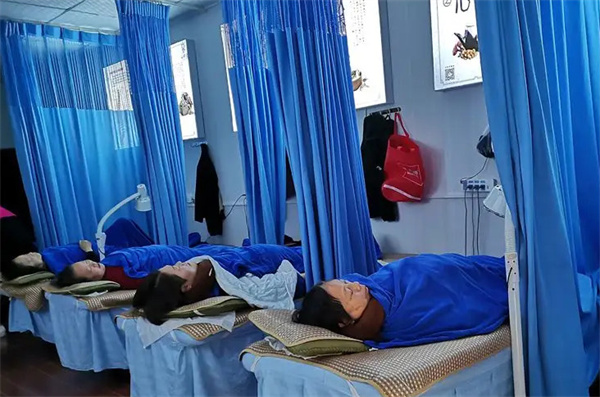 鸿瑞堂养生馆加盟