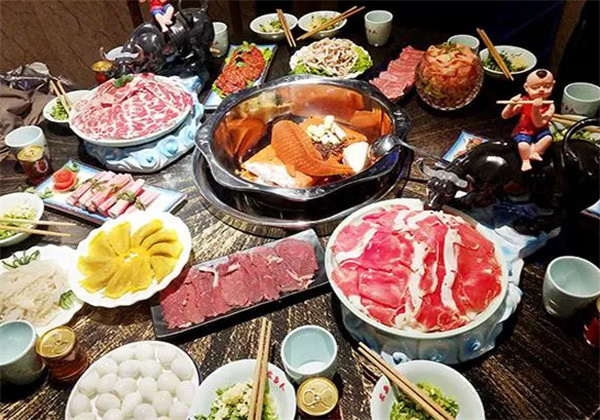 九里场家乡人鲜毛肚火锅加盟费