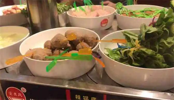 烫煮风旋转小火锅