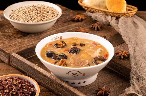 方一坤野山菌胡辣汤