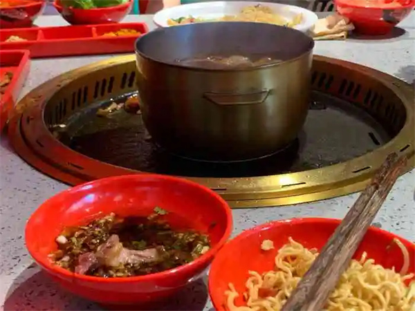 唐贵飞涮烤火锅加盟费