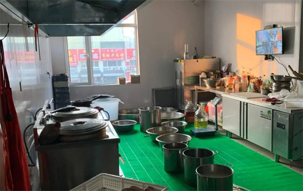 刘二华百年卤味