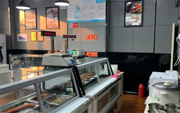 刘二华百年卤味