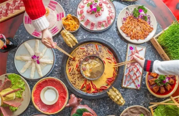 红红火火火锅城加盟费