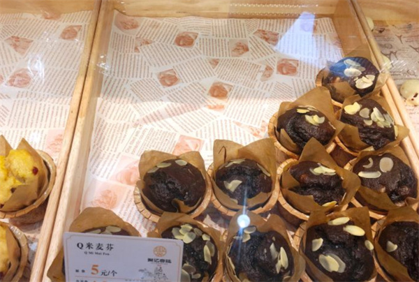 聚亿宫廷糕点加盟