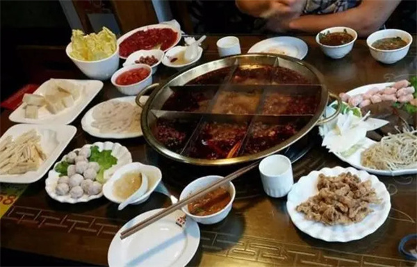 众耀海鲜九宫格火锅