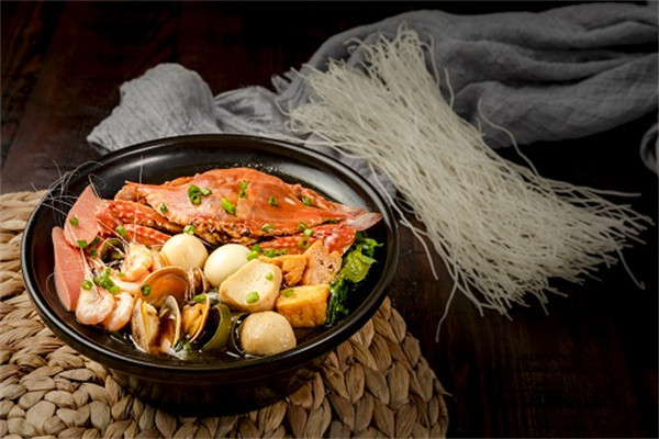 粮里煲仔饭加盟