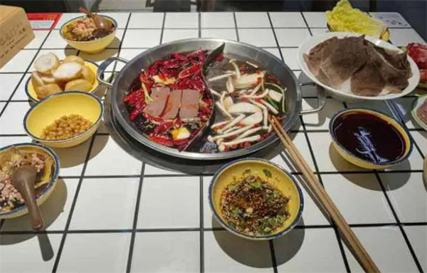 麻辣智慧美蛙市井火锅加盟费