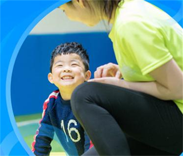 爱酷少儿体能中心加盟