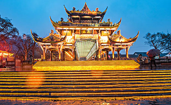 老板凳砂锅串串香加盟费