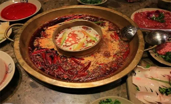 鹿鸣驿火锅加盟费