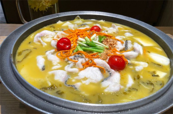 山城外老坛酸菜鱼加盟