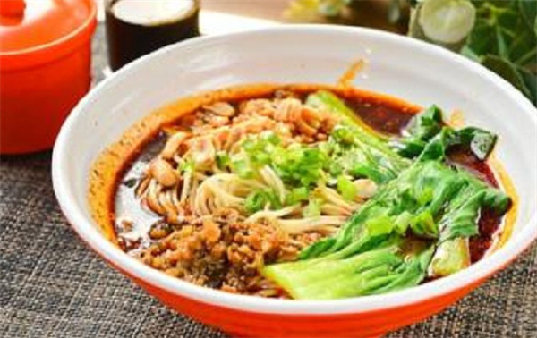 康师傅牛肉面加盟