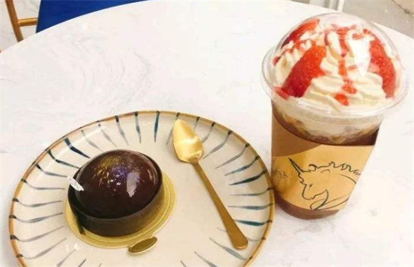 only cha奶茶加盟费