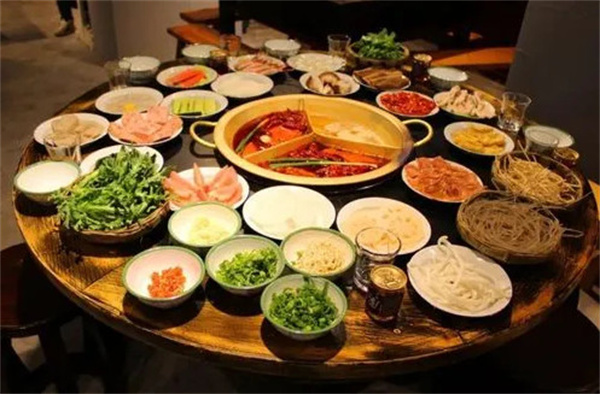 三口煮火锅加盟费