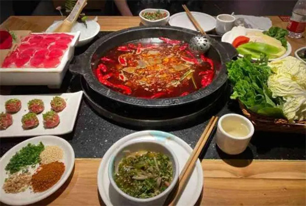 晓秧锅鲜货火锅加盟费