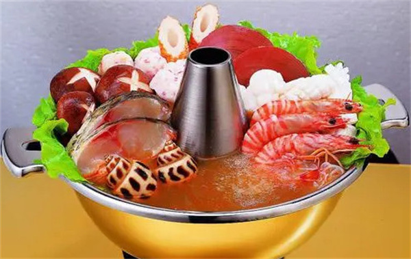 锅锅筵水八块老火锅加盟费