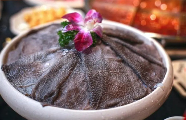 驼背鲜毛肚火锅