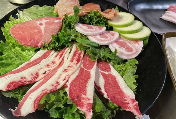 基家木炭烤肉加盟