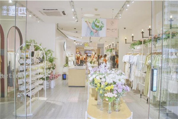 选择37°生活美学女装，赢尽无数掌声！