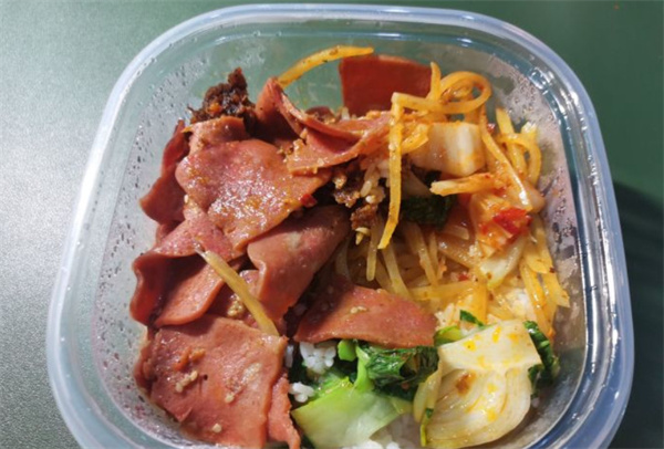 牛鲜深番茄肥牛饭加盟